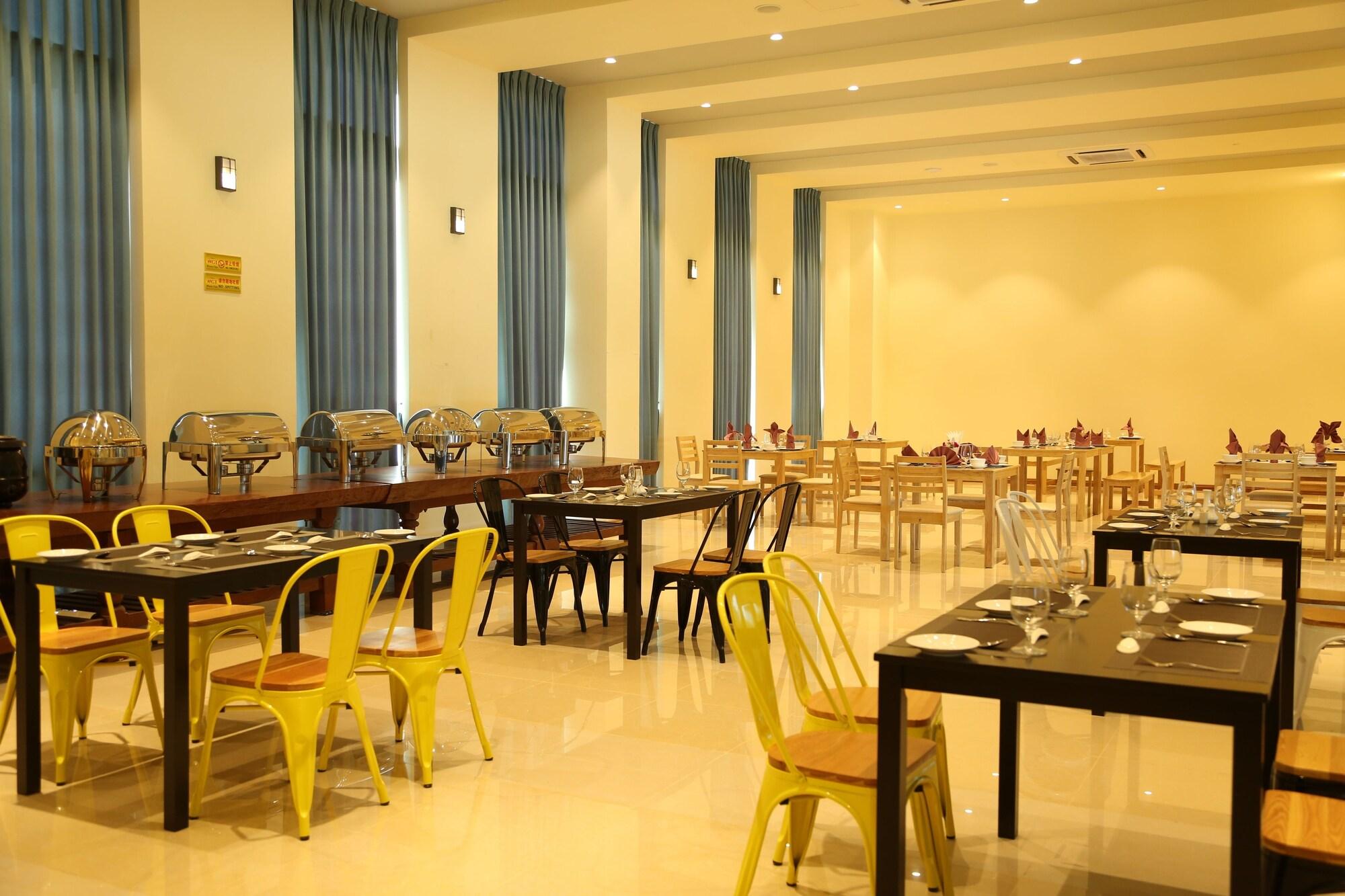 Vegas Hotel - Nay Pyi Taw Naypyidaw Exterior photo